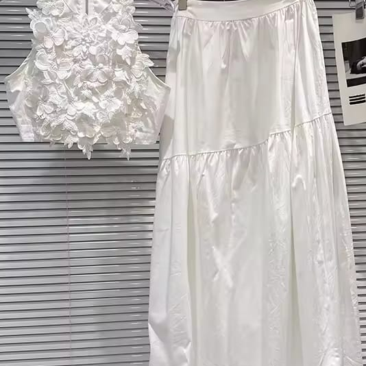 Jessica Bara Bloom Floral Top and Maxi Skirt Two Piece Set