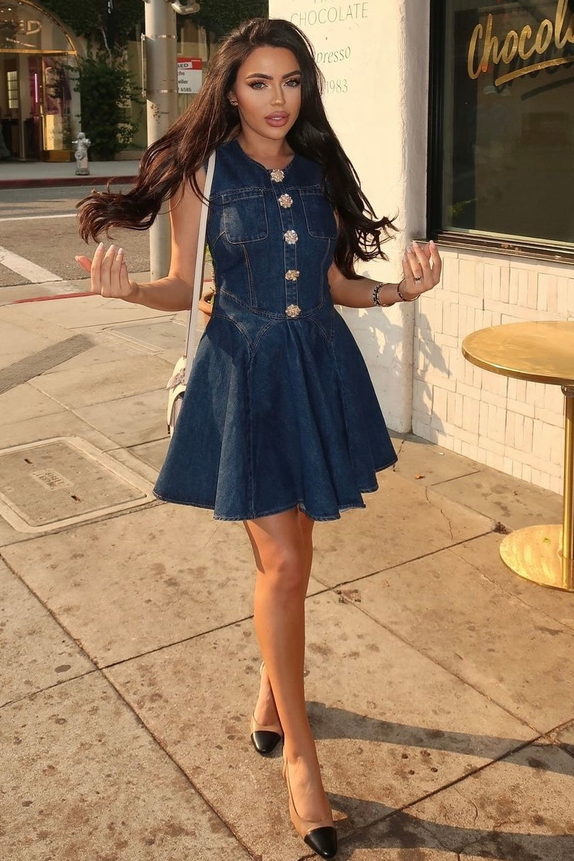 denim dress gold buttons Jessica Bara Landie Button Mini size:L 10-14 knit dress set Zapakasa Women Gold and Model paired this dress